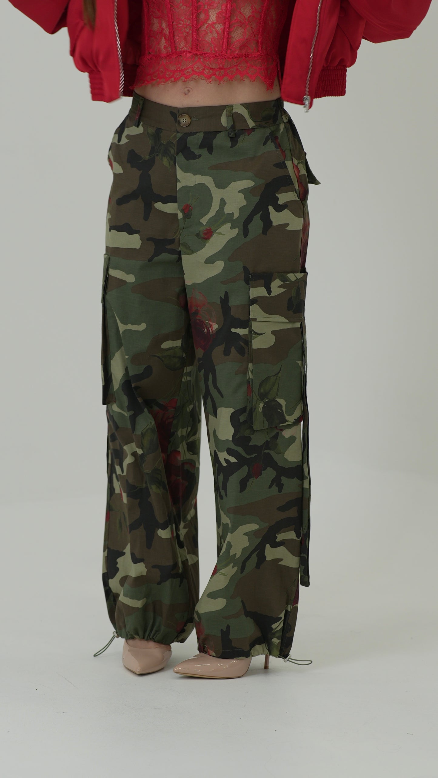 Pantalone Mimetico con rose