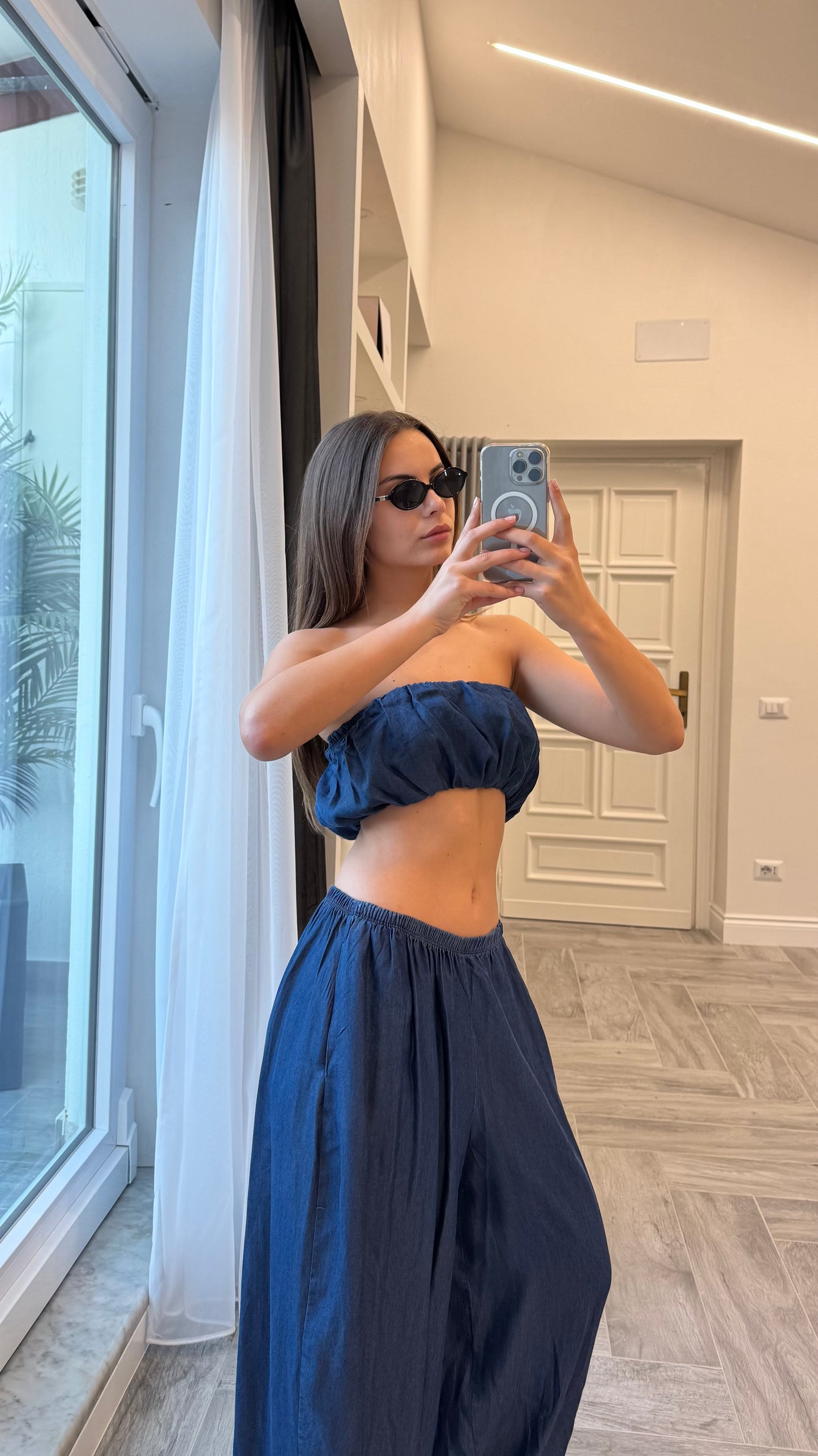 Set Jodie
