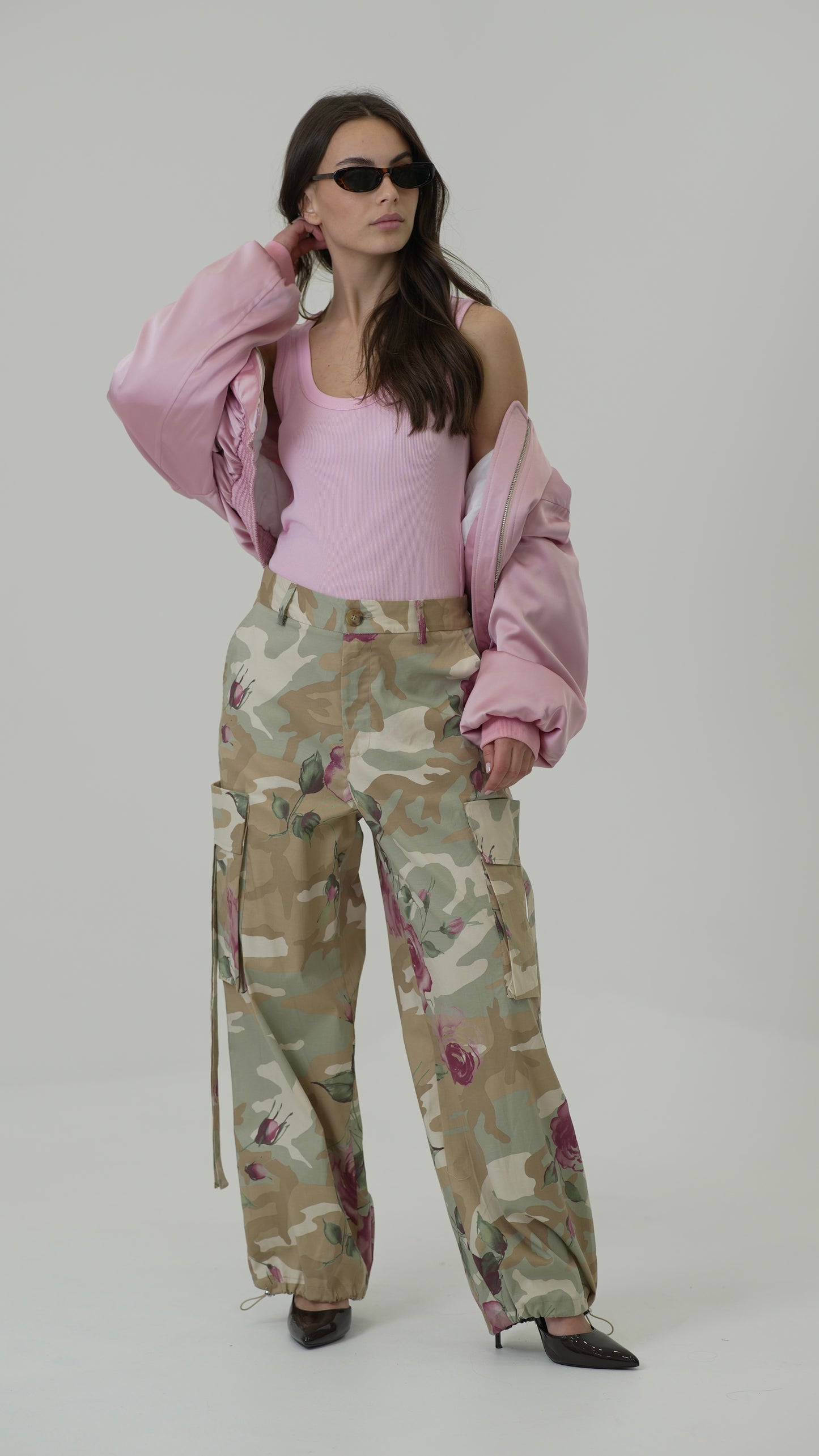 Pantalone Mimetico con rose