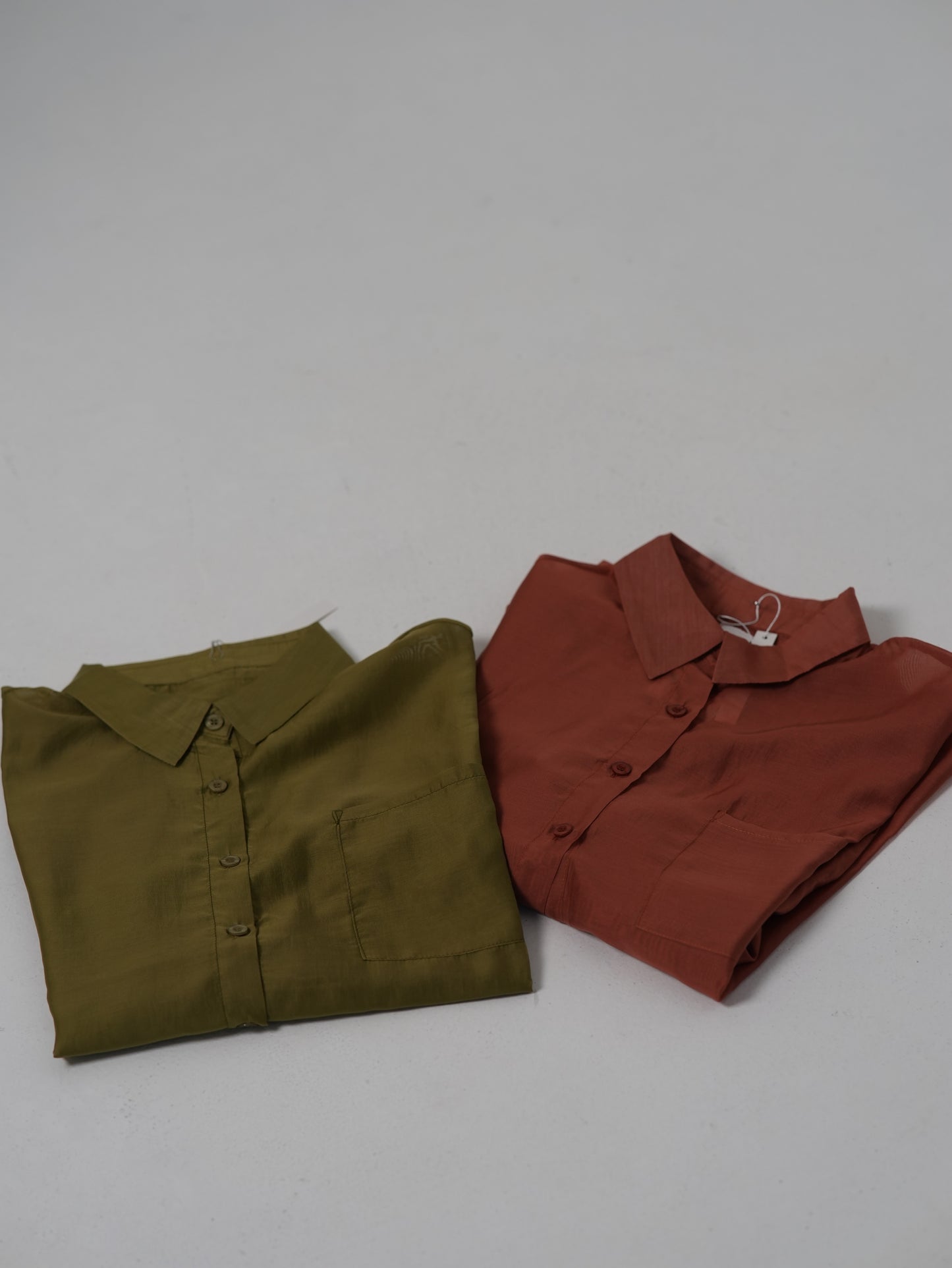 Camicia in seta (rossa)