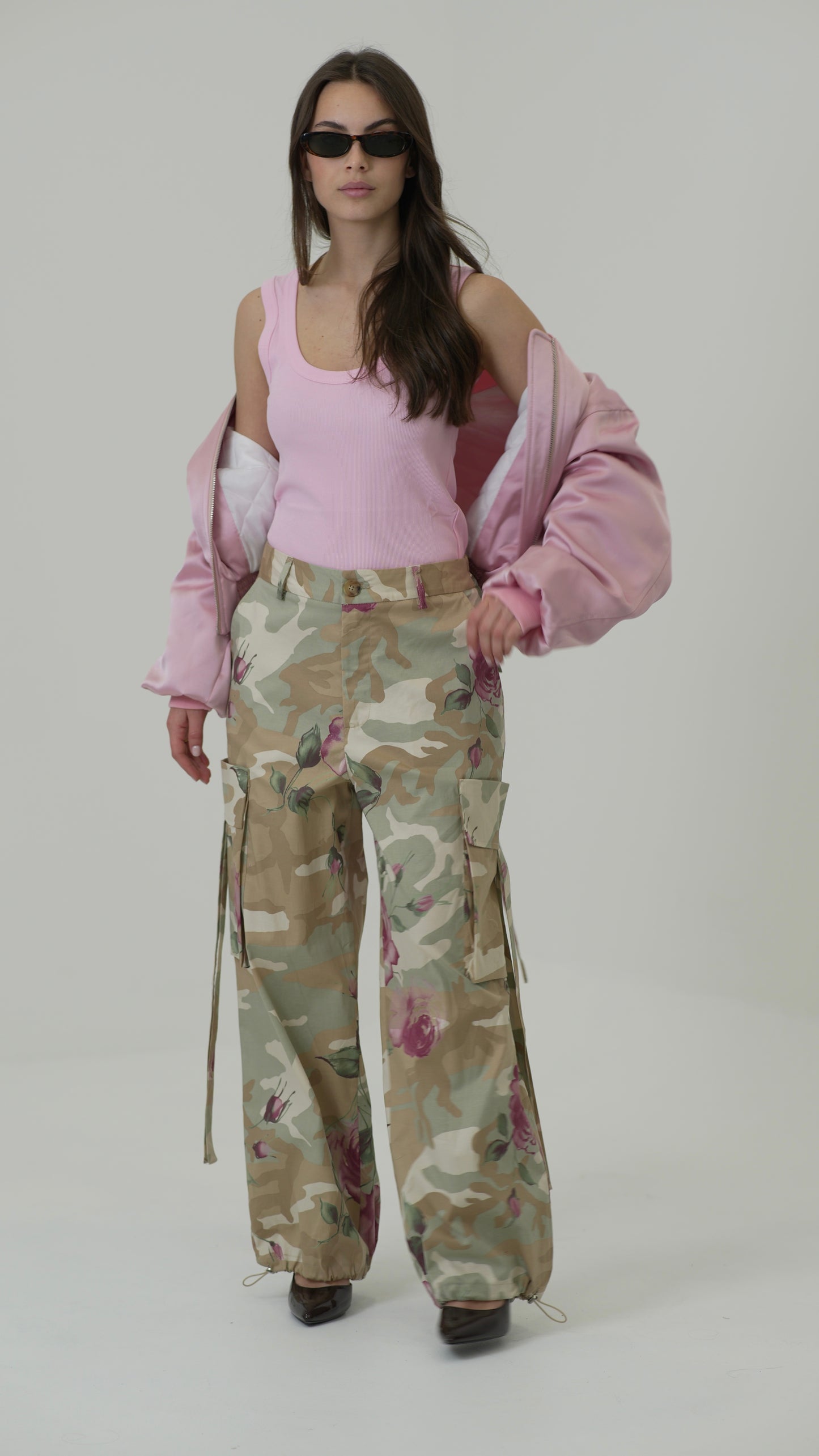 Pantalone Mimetico con rose