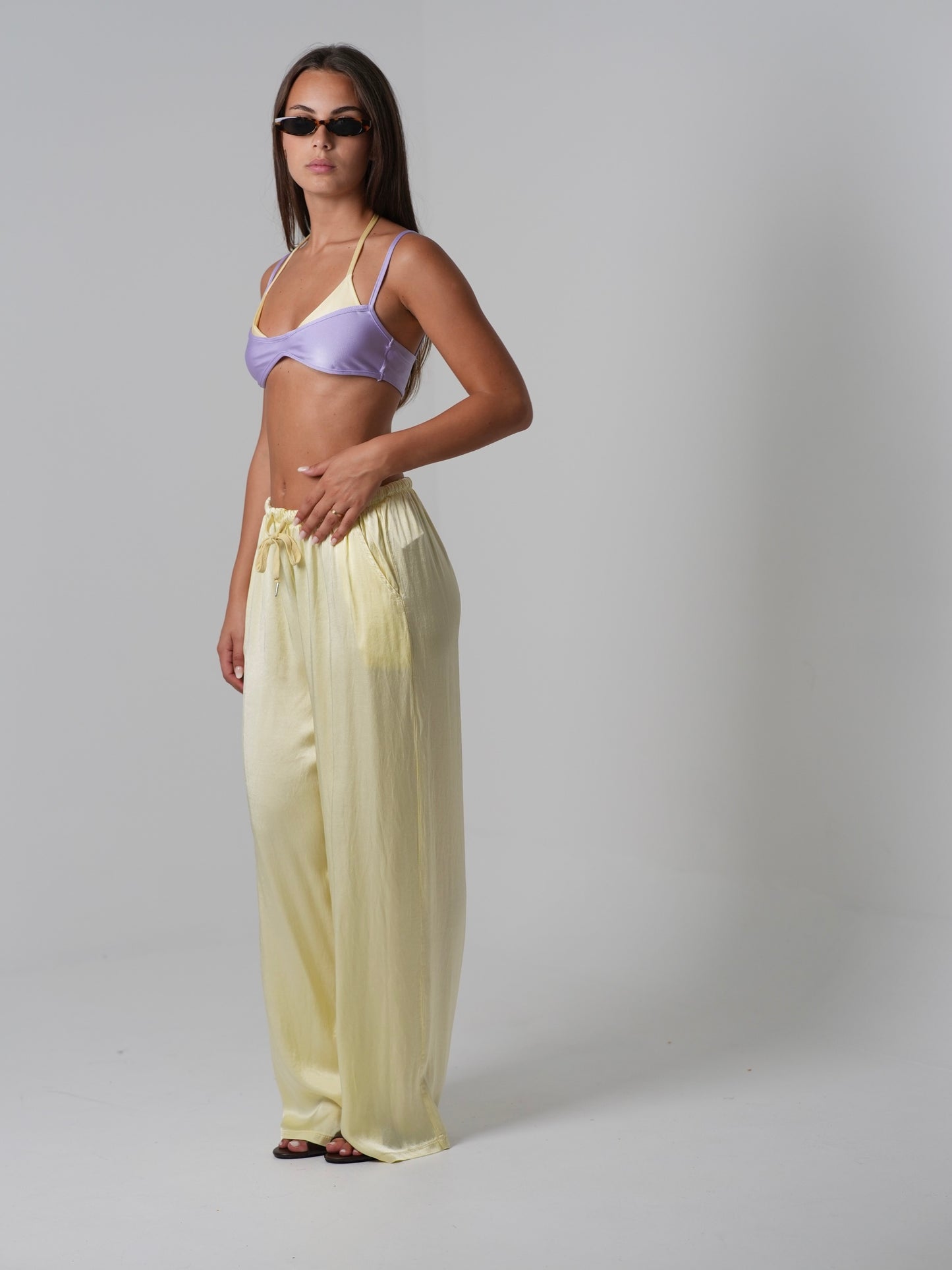 Pantalone di raso (beige)