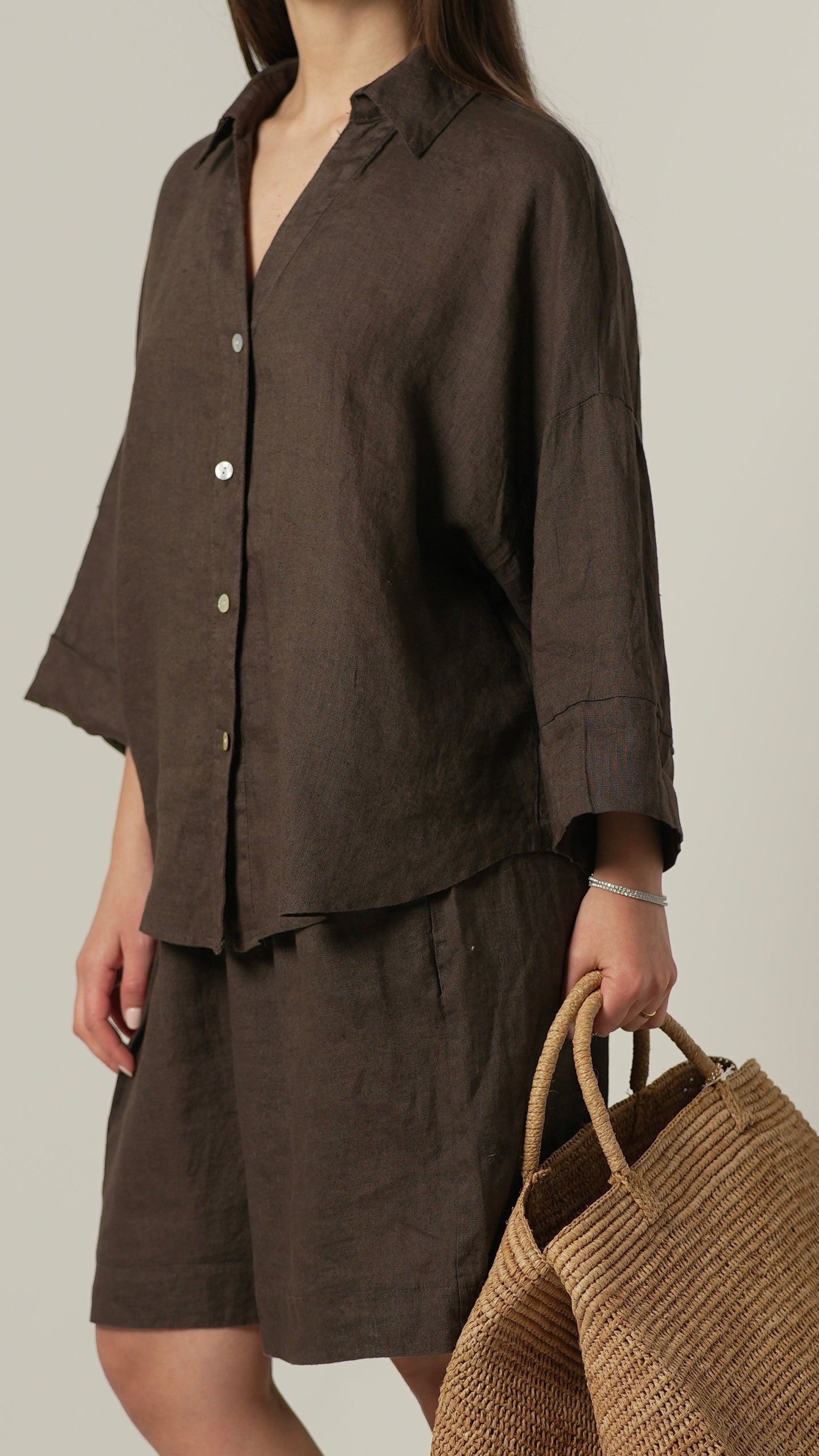 Set in Lino